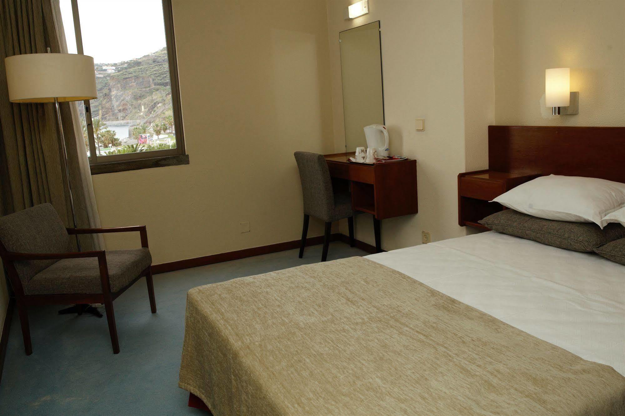Cheerfulway Bravamar Hotel Ribeira Brava Kültér fotó